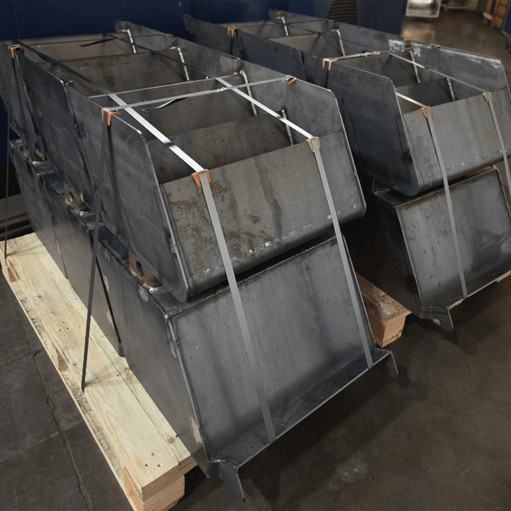 Ковш с креплениями для роликов